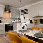 City Centre Apartment 2 Bed Hidden Gem Free Parking